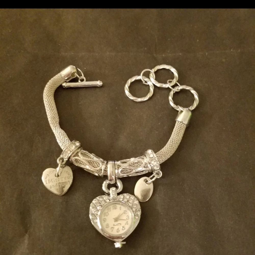 Bracelet watch